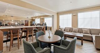 Best Western PLUS Hannaford Inn & Suites - 7