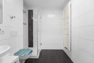 Modern Apartment at Braunschweig Hbf Central Station 17th Floor Cityview 4 Beds Full Kitchen - 1