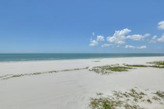 Gulf-Front Gem w/ Pool Access on Fort Myers Beach! - 8