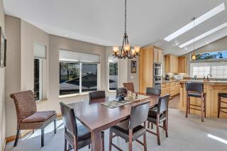 South Lake Tahoe Retreat - Pool Table & BBQ Grill - 4