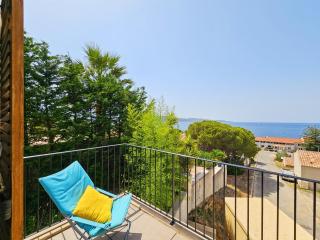 Maison 80m2 à 150 mètres de la mer avec balcon et terrasse vue panoramique sur le golfe de Saint-Florent - 9