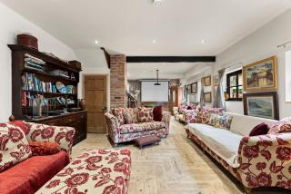 The Old Coach Keeper's House -Sleeps 11 with Sauna - 0