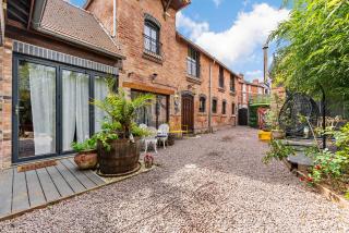 The Old Coach Keeper's House -Sleeps 11 with Sauna - 9
