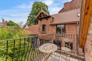 The Old Coach Keeper's House -Sleeps 11 with Sauna - 8