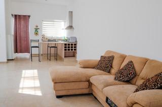 Hermosa casa en zona tranquila Pet-Friendly - 0
