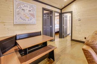 Walk to Water: Irvin Cobb Resort Cabin! - 4
