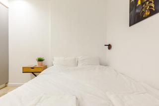 Breezhouse Yona Beach 10 Br Underground Apartment - 2