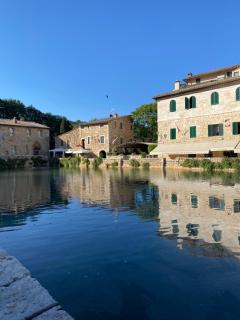 Window to Bagno Vignoni - 9