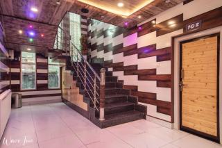 Hotel Pahalgam Wave Inn - 0