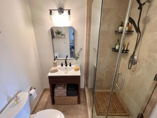 Ultra-Luxe 2BR on Doheny Newly Renovated - 1