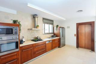 Breezhouse Mamad Yona Beach Penthouse Duplex - 1