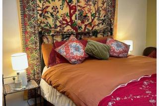 Cottage - Sleeps 3 - Parking - Garden - Lake Side - 4