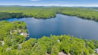 Family Friendly Kennebunk Pond Lakefront Retreat - 8