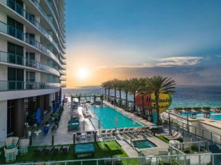 Beachfront Condo Front Oceanview Balcony and Pools - 5