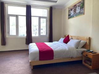 Hotel Bloom Hills, Skardu - 2