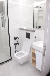 Peaceful Apt , in a Compound, Cairo central Location, Maadi Mokattam New Cairo - 3