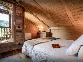 Chalet Cashmere Spirit - OVO Network - 1