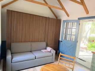 Coastal Sunshine Studio - 7