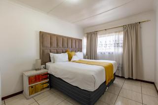 Safi Luxury Self-Catering Suite 8 - 9