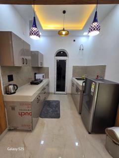 2 Bhk Eknav Villa Family & Couple friendly - 6