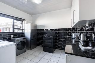 Safi Elegant Self-catering Suite 5 - 4