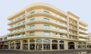 Luxury 2BR Apartment 1 min to Beach - 8