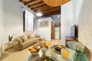 Cozy Apartment Near the Historic Centre - 2