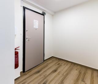 Modern 1BR City Apartment with Fast WiFi Sleeps 3 D4 - 2