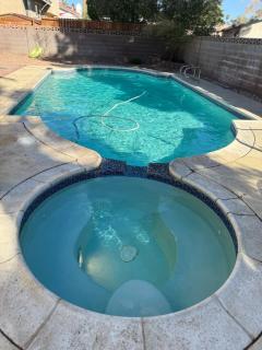 Escape 2 Paradise in Sin City w Pool! - 8