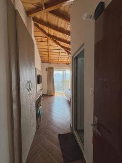 Ramasa Lake House - Bhīm Tāl - 1