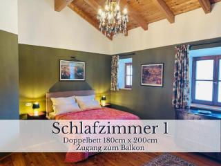 VILLA SEEBERG - by "Schloss Gessenberg" luxurious vacation home with lake and mountain views, suitable for families and friends - 2
