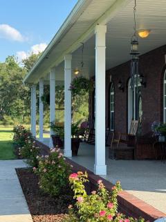 Spacious Waterfront - Sleeps 20! - 5