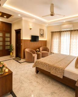 Luxury Lodges Guest House - 3