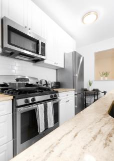 Beachh - Seaside Stay - Yellow3090 - 3
