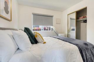 Spacious 5BR, LAX, Beach, SoFi-Sleeps 16 - 3