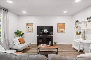 Modern Apartment near The Domain - 0