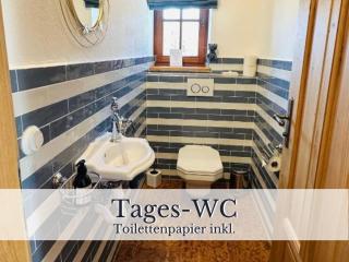 VILLA SEEBERG - by "Schloss Gessenberg" luxurious vacation home with lake and mountain views, suitable for families and friends - 7