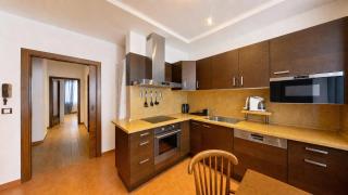 2BR APT with garage parking, walking to centre and stadiums - 4