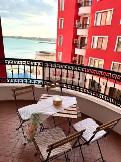 Beachfront Apartment in Nessebar Aureliya - 9
