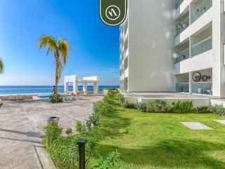 Oceanview 1 BR Condo with Pools and Beach Access - 1