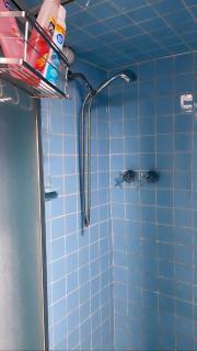 Minimal 1bed APT basement with free parking - 8