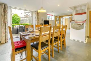 4 Bed in Lynton oc-stably - 2