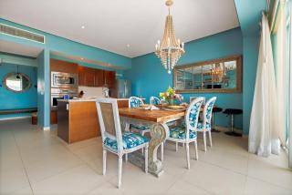 Oceanview 3BR Apt with Beach Access - Pool - Gym - 1