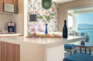 Elegant 1 BR Condo - Beachfront - Pools - King - 8