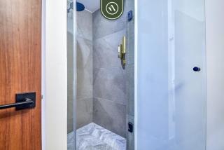 New Studio - King Bed - Pool - Jacuzzi - Gym - 5