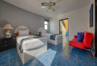 Cozy 3BR House Perfect for Families - Pool - 5