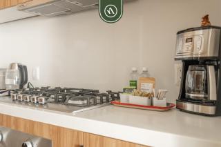 Elegant 1 BR Condo - Beachfront - Pools - King - 1