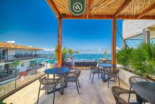 Luxury 1 BR Condo in Romantic Zone - Infinity Pool - 4