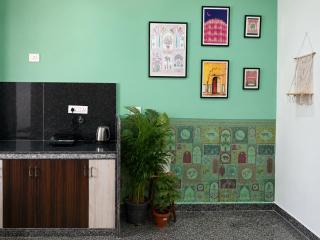 Pink City Stay Near Metro Station, Railway Station and Old City - 4