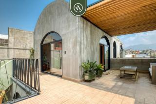 Luxury 1 BR Condo in Downtown - AC - Peaceful - 3
